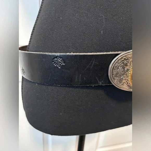 Vintage | Genuine Leather Canadiana  Large Buckle Belt - Picture 3 of 8